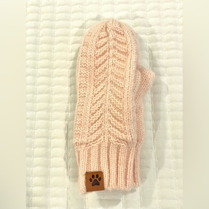 David &‎ Young Pink Mittens- New